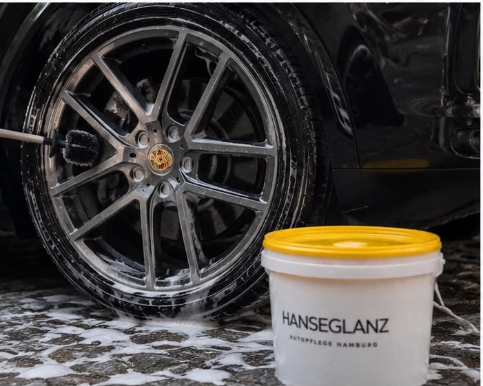 Felgenreinigung Porsche Cayenne Detailaufnahme